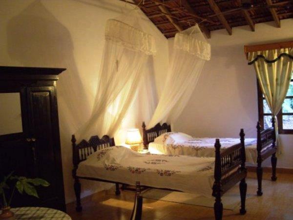 Cancio'S House Hotel Aldona Exterior photo