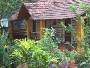 Cancio'S House Hotel Aldona Exterior photo