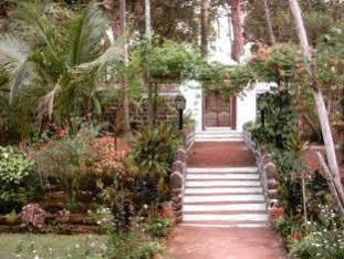 Cancio'S House Hotel Aldona Exterior photo