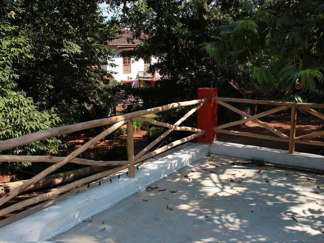 Cancio'S House Hotel Aldona Exterior photo
